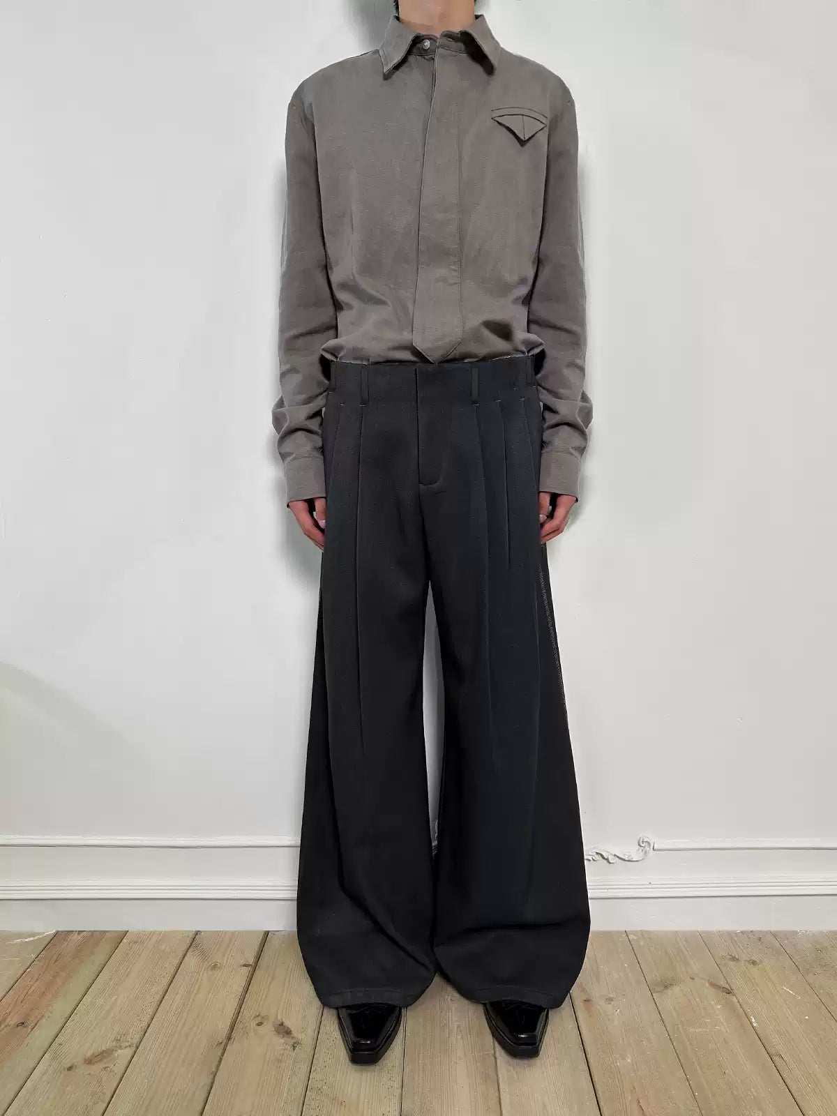 "Tencel" Pleated Straight Pants