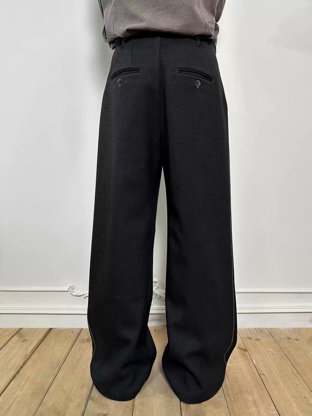 "Tencel" Pleated Straight Pants