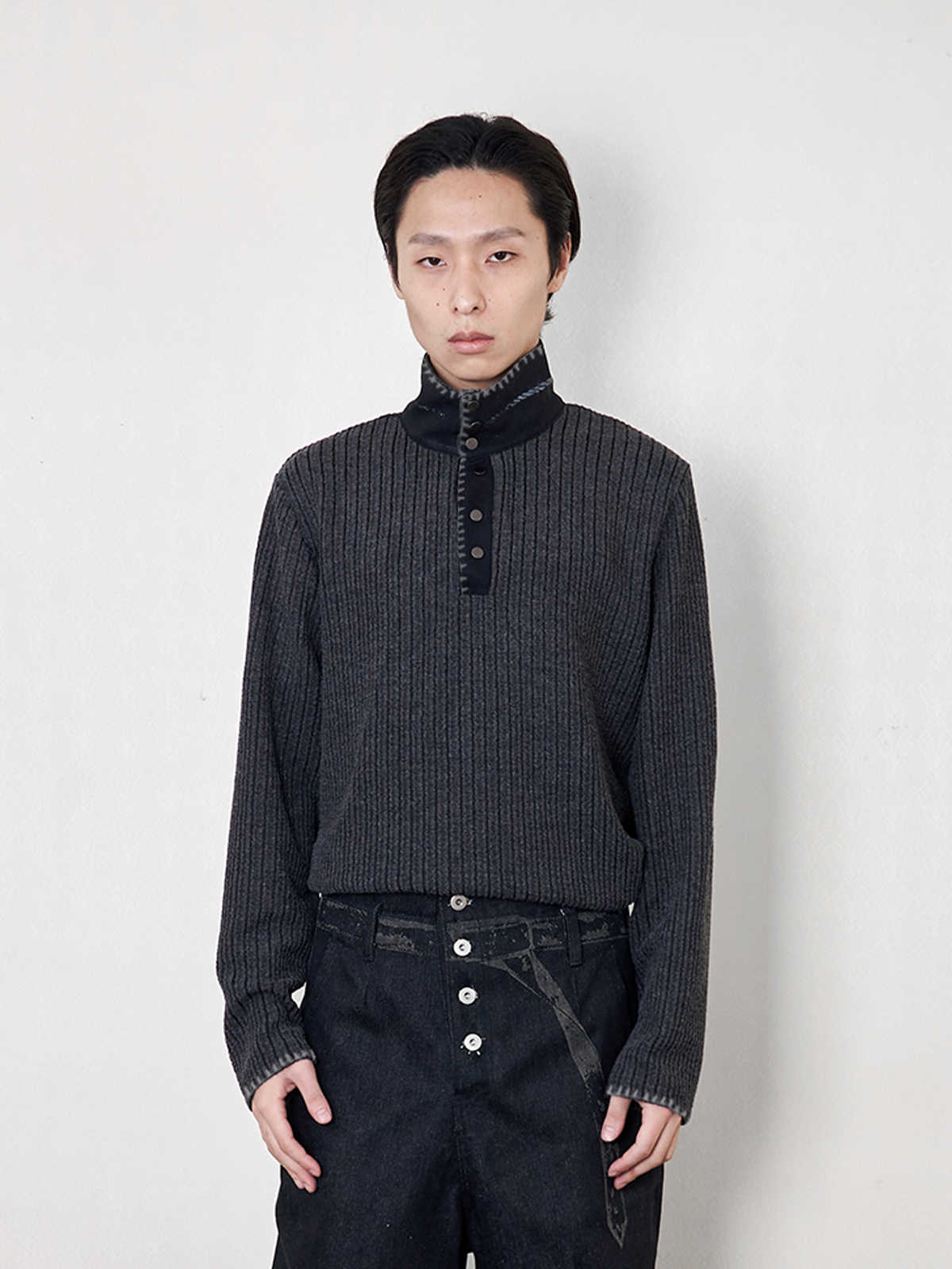 "Urhe" Knitted Pullover Edge Collar