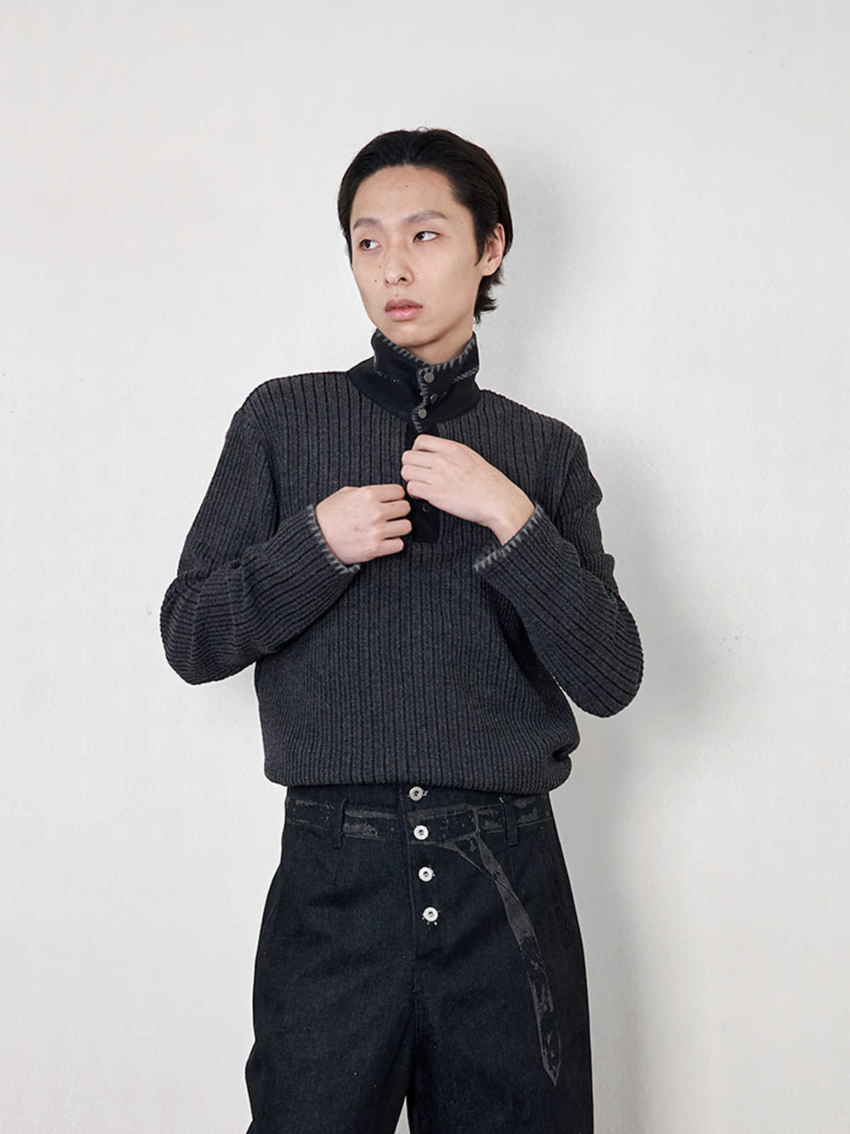 "Urhe" Knitted Pullover Edge Collar