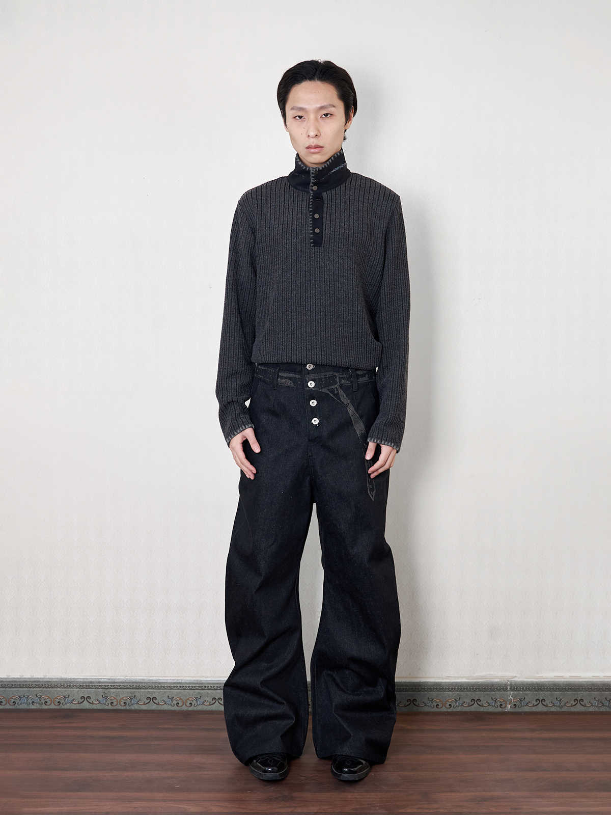 "Urhe" Knitted Pullover Edge Collar